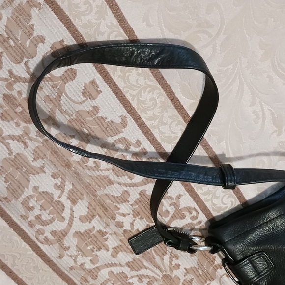 Coach VTG Black Peebled Leather Crossbody. # F19722 EUC 🎉🎉Host Pick 1/8/25🎉🎉 - Picture 10 of 16